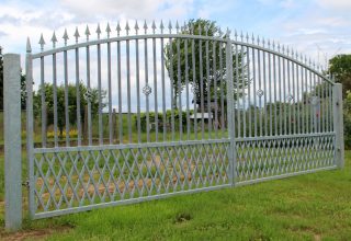 kostecki-metallbau-bauschlosserei-schlosserei-babenhausen-aschaffenburg-frankfurt-hanau-tor-stahl-verzinkt-2