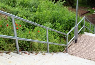 kostecki-metallbau-bauschlosserei-schlosserei-babenhausen-aschaffenburg-frankfurt-hanau-zaunbau-stahl-verzinkt-absturzsicherung-7